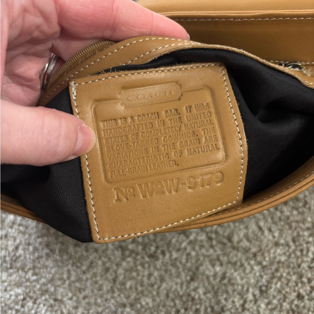 Vintage Coach Shoulder Bag - Picture 7 of 8